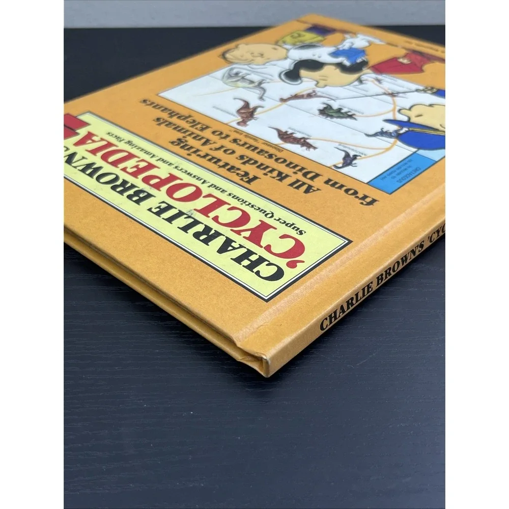 Charlie Brown's Cyclopedia Volume 3 All Kinds of Animals Vintage 1972 Hardcover